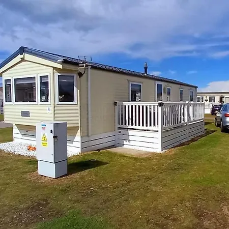 Coral Cove Apartment Lossiemouth Exterior photo